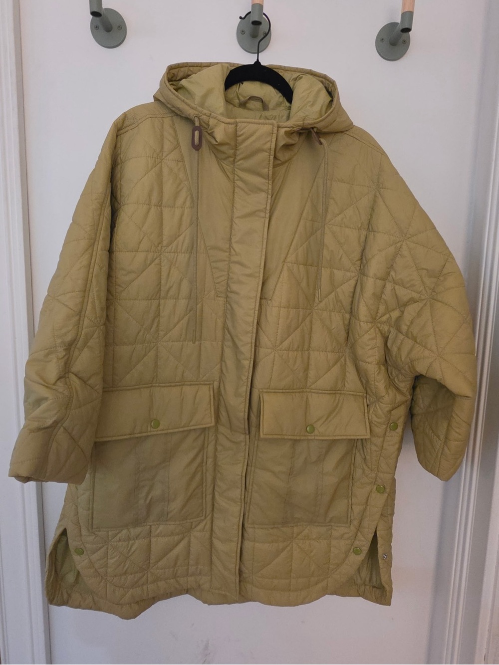 Madewell Quilted Hooded Puffer Rain Coat in Olive